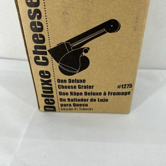 Pampered Chef Deluxe Cheese Grater 1275 Barely Used Large And Small Graters - Picture 2 of 10